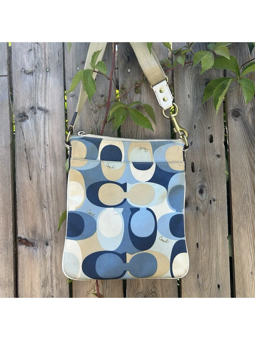 Coach Poppy Op Art Crossbody Swingpack Bag Women Blue Cream Monogram